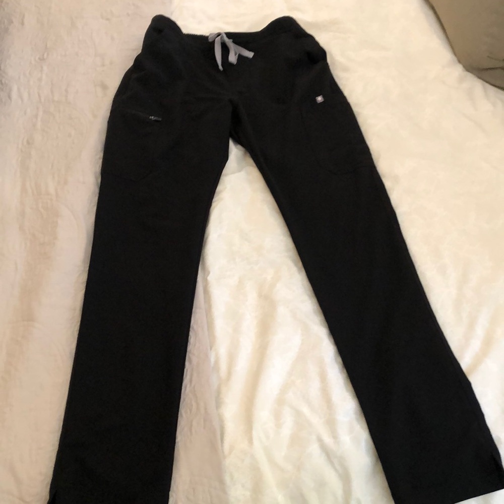 Black Figs Yola Scrub Pants